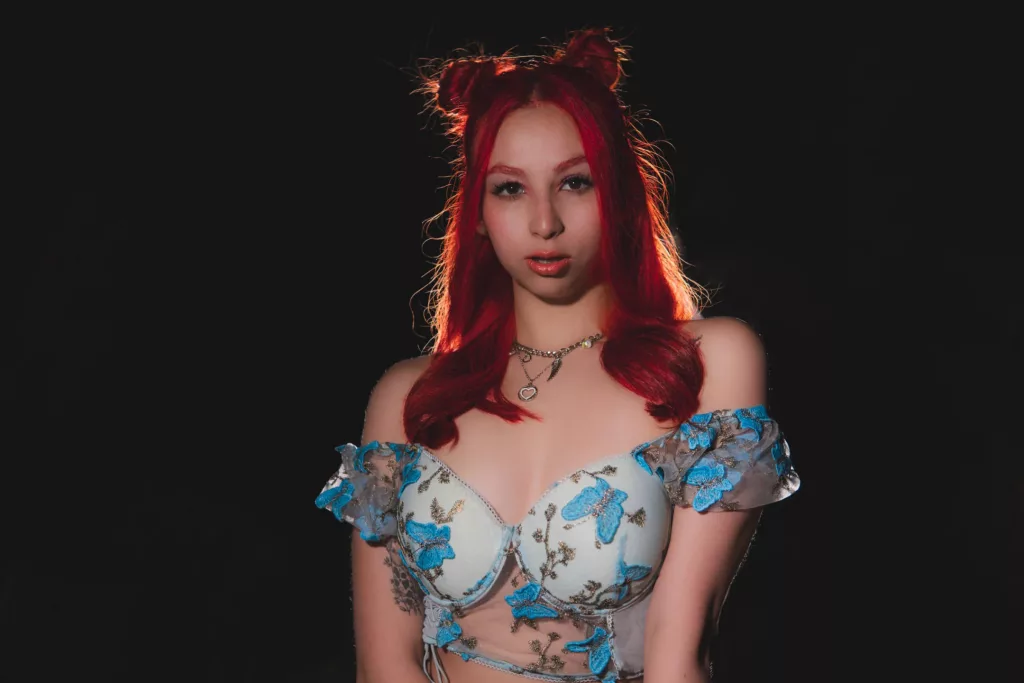 CamilleRios is show off her innocence in a great photo wearing a blue crop top