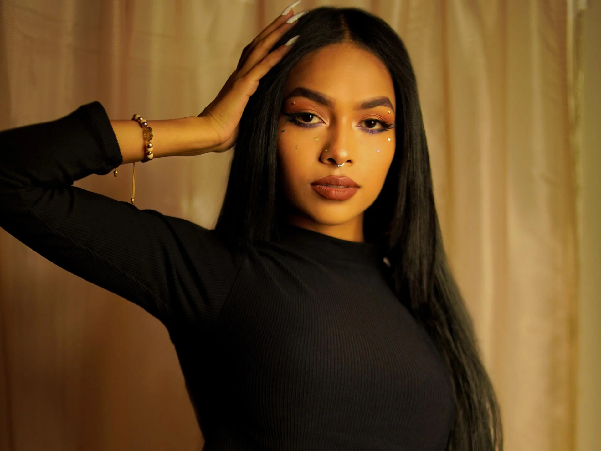 alleanyscristal looking stunning in a black top with long black hair