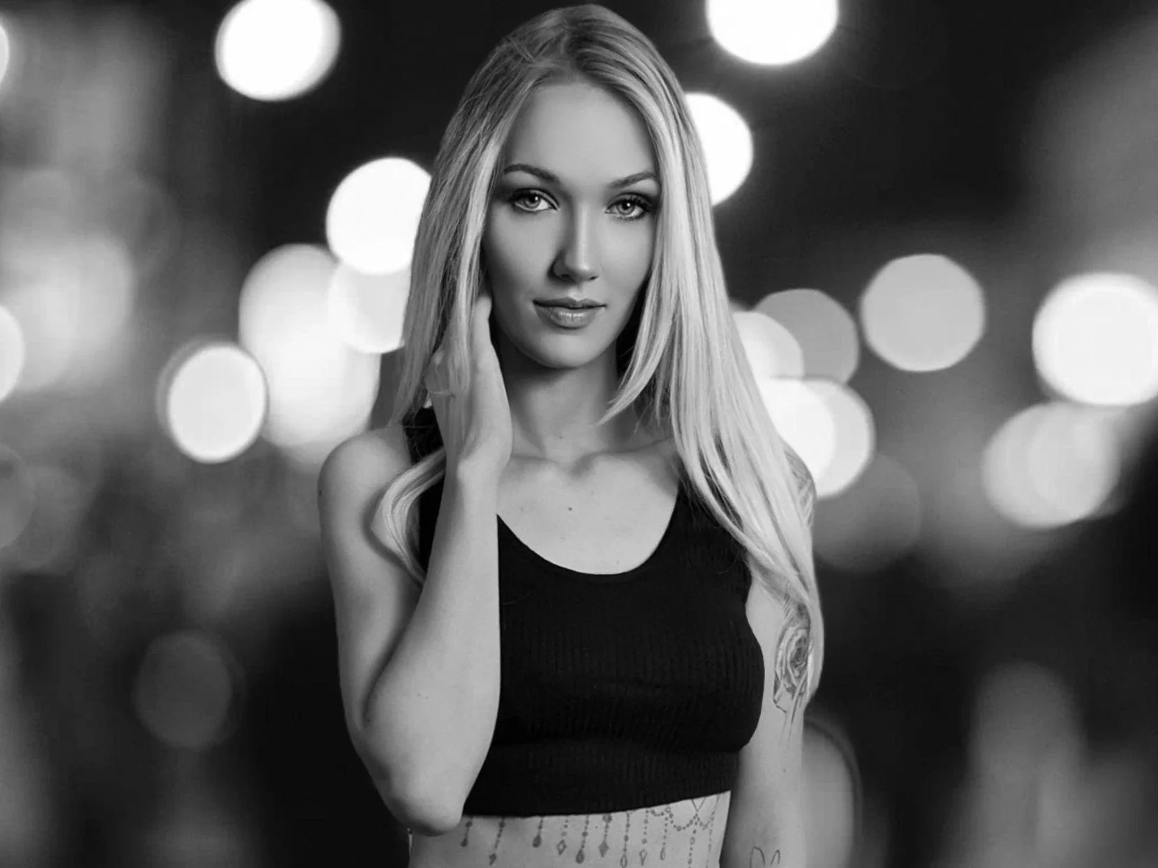 ginacolada-hot in a perfect black and white photo