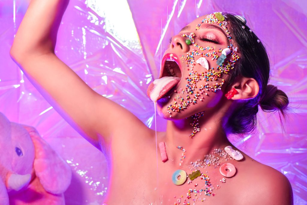 BrianaHarpers showered in candy wants to put her foot in your mouth