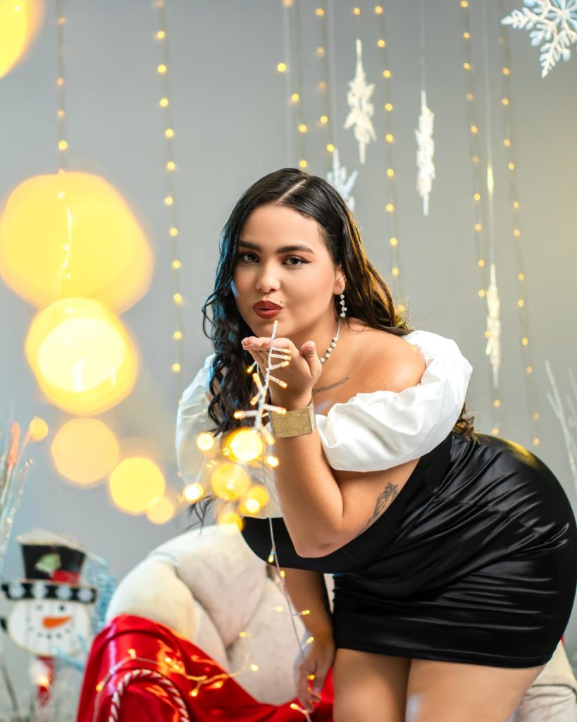 bbw model dressed for an end of year gala